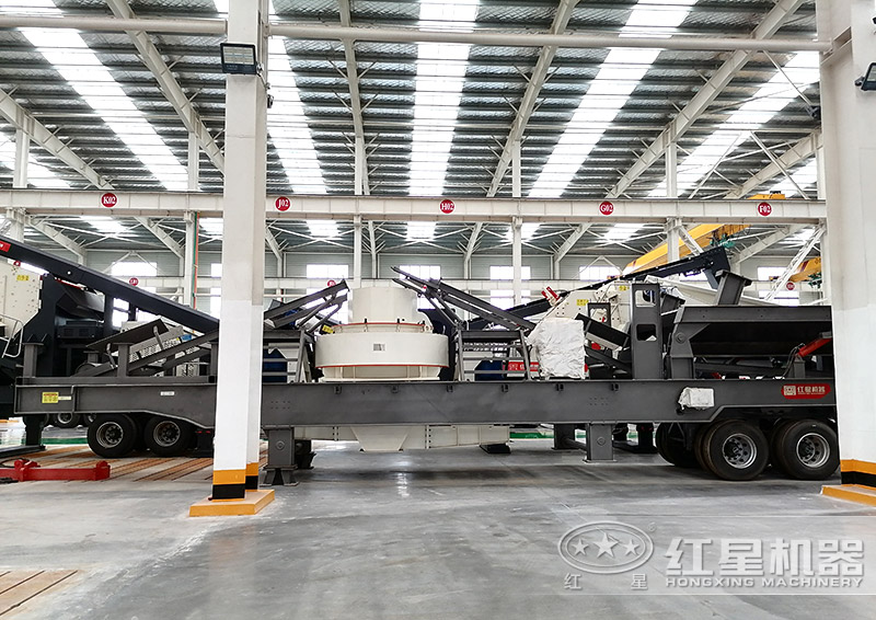 車載移動(dòng)制砂機(jī)，需要搭配半掛車頭