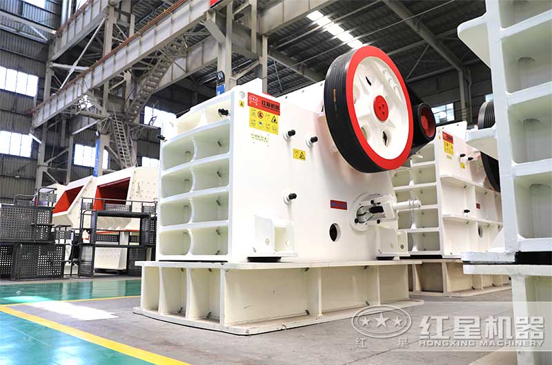 大型鐵礦石破碎機(jī)多少錢一臺(tái)？